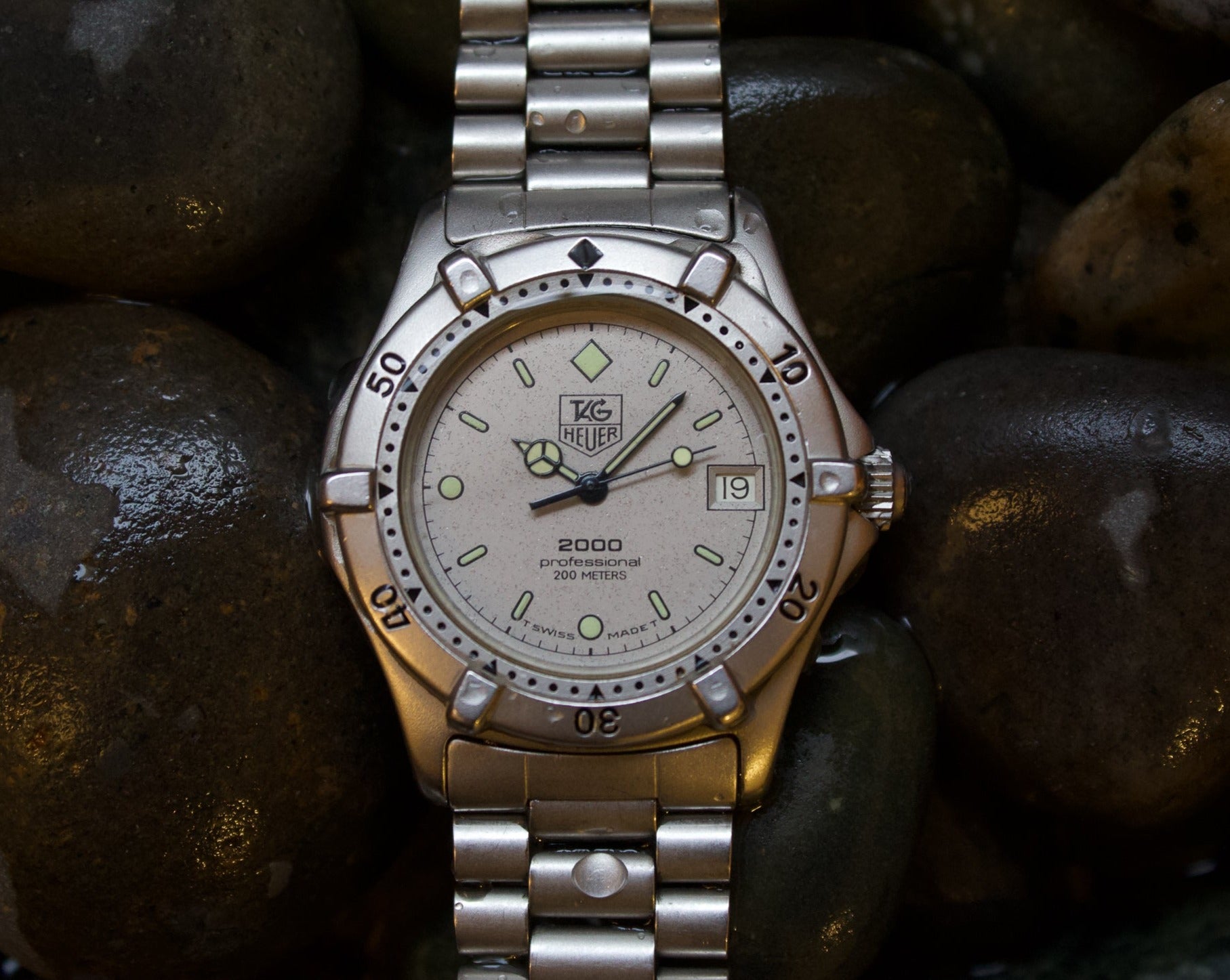 1980s Tag Heuer 2000 Professional Concrete Dial Men's Wrist-Watch