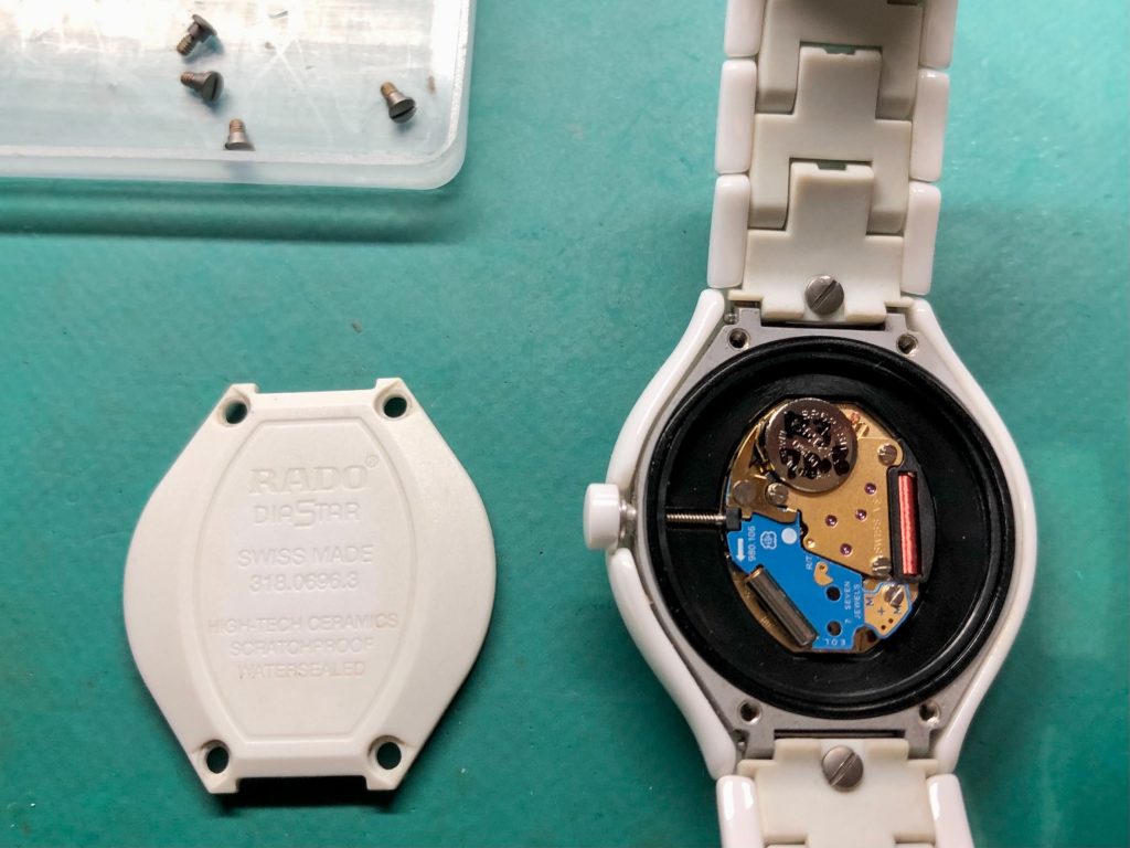 RADO ラドー DiaStar ダイヤスター 318.0696.3の電池交換