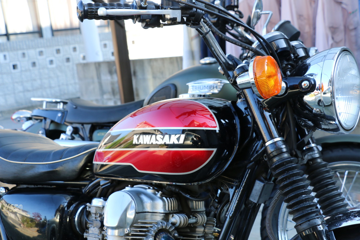 レビュー】カワサキW650のウインカーをイナドメのW3風ウインカーに交換