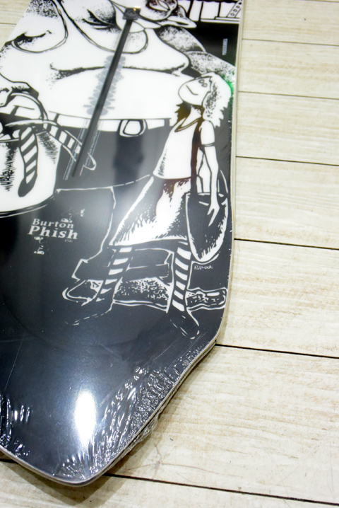 BURTONのパウダーボードといえばコレ FISH – A-BONY