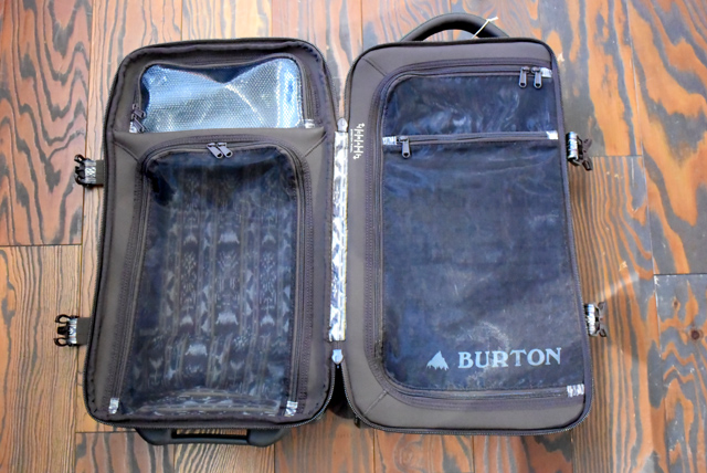 飛行機の機内に持ち込める便利な大きさ BURTON Wheelie Flight Deck