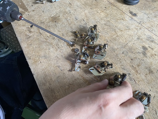 スリム両替機EMS-7・新札対応・中古販売・保証付き