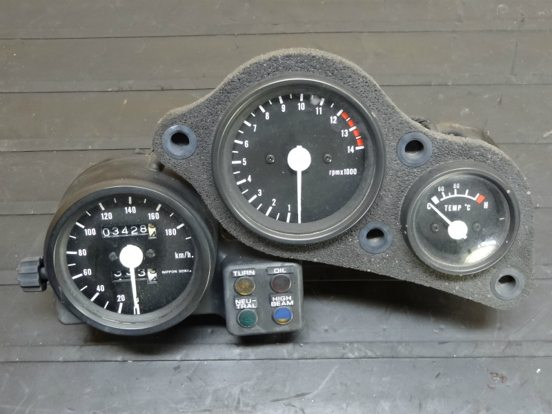 141025】NSR250R(MC18)◇スピードメーター タコ 水温計 – 中古バイク