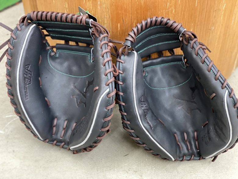 生まれ変わった】ハタケヤマの硬式キャッチャーミット定番8型の型付け