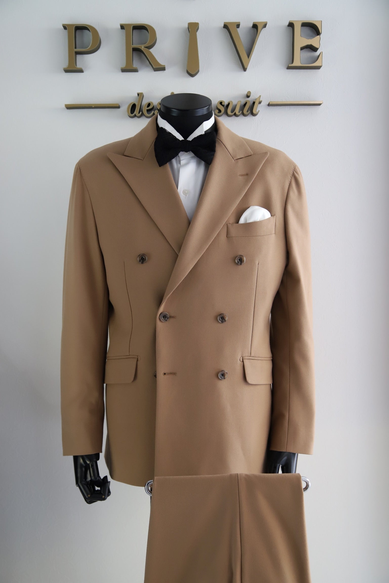 ベージュダブルスーツ【結婚式 タキシード レンタル】 – 結婚式準備