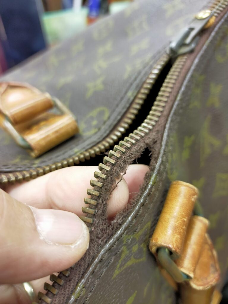 修理】Louis Vuitton（ルイ・ヴィトン）ボストンバッグ – 富士鞄工房