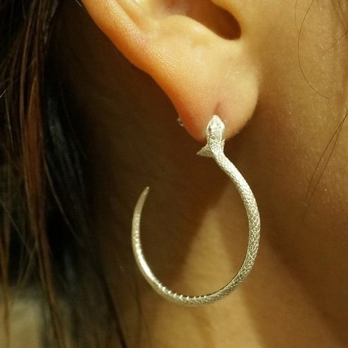 ELCAMI / Japanese rat snake Hoop Earring (EPS-076S/G) – Fuligo