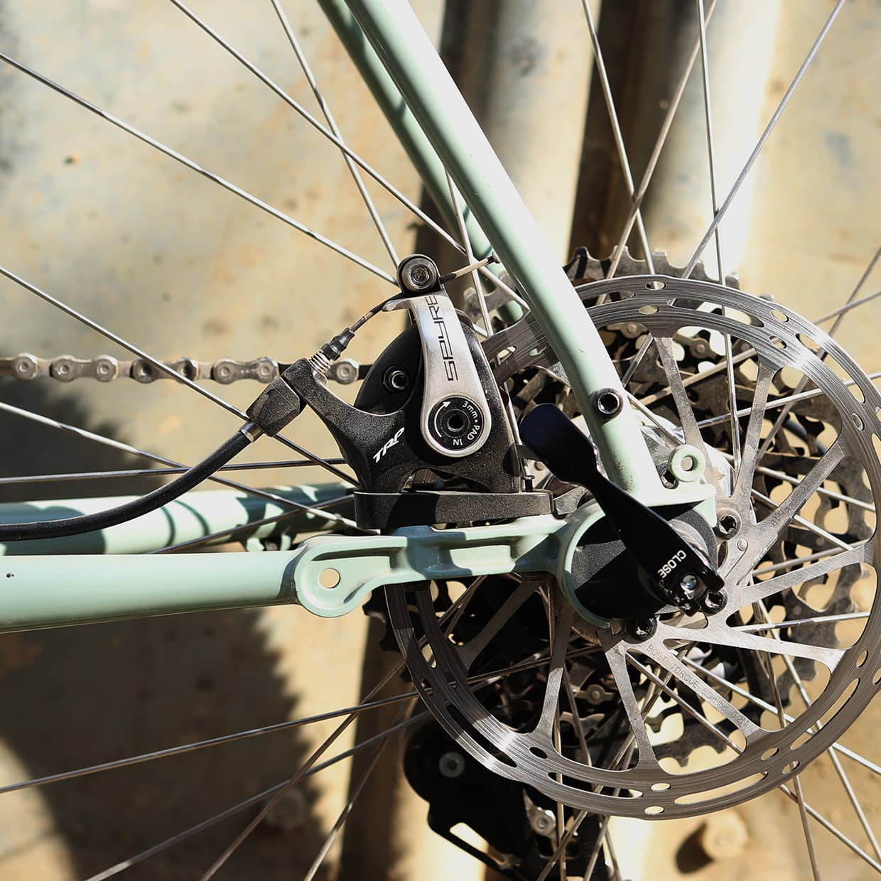 機械式ディスクブレーキを選ぶなら。TRPのSpyre Flat Mount - 自転車