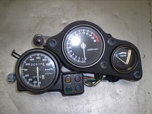 中古バイクパーツ販売専門店アイラブモーターCBR400R メーター NC23