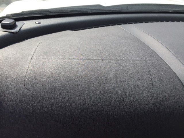 マツダRX-8 助手席ダッシュボード エアバッグひびの補修 厚木市T様