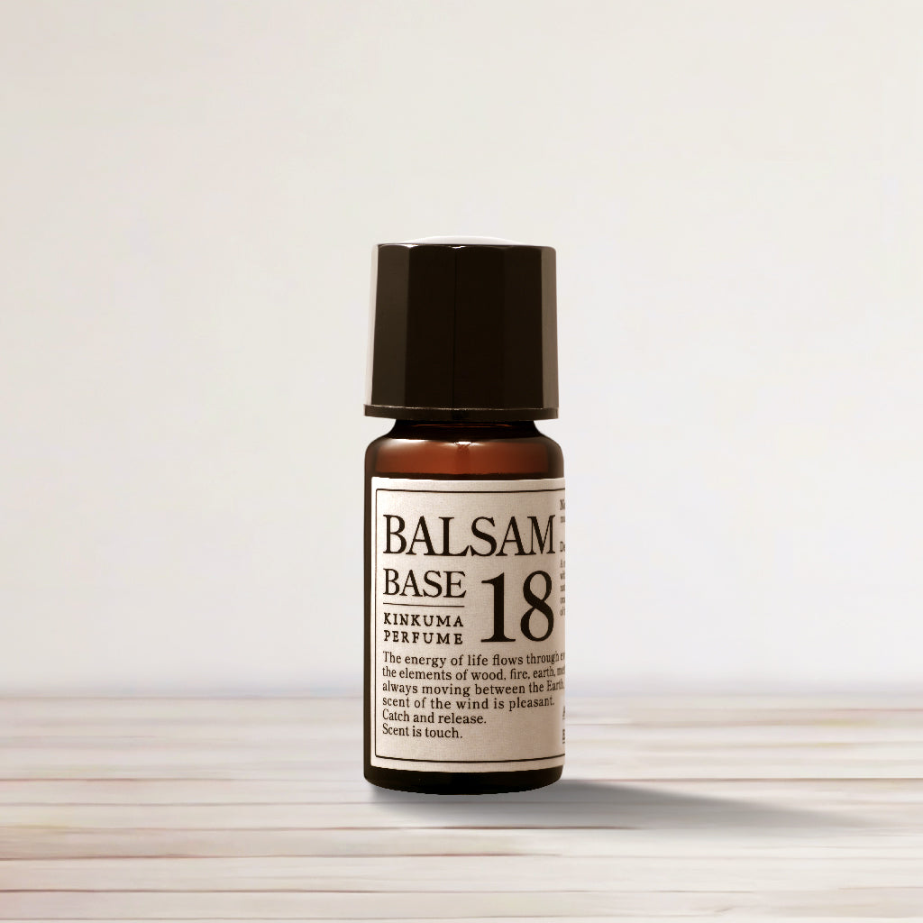 BASE 18 バルサム – 金熊香水