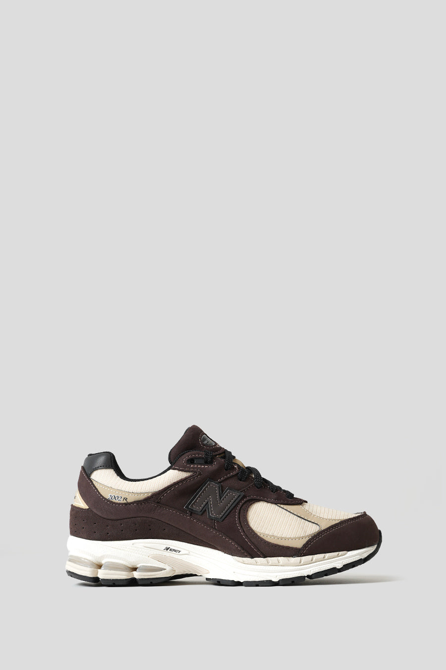 NEW BALANCE - SNEAKERS 2002RX BLACK COFFEE AND SANDSTONE – LE LABO