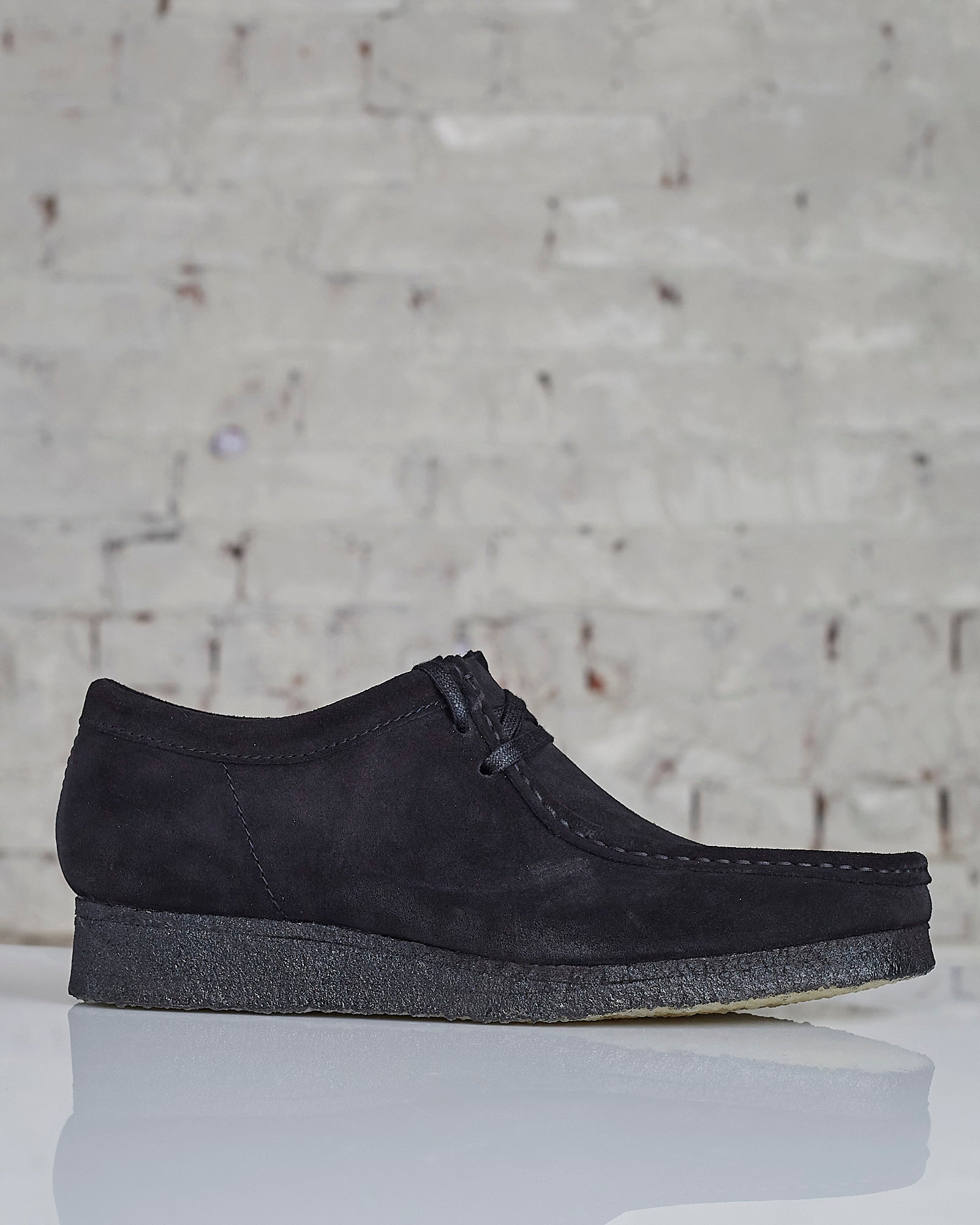 Clarks Wallabee Black Suede – LESS 17