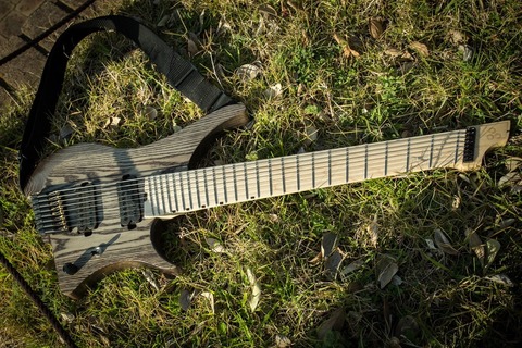 GOC Guitars / Materia 8 1.0 : 鋼鉄野郎の六弦研究