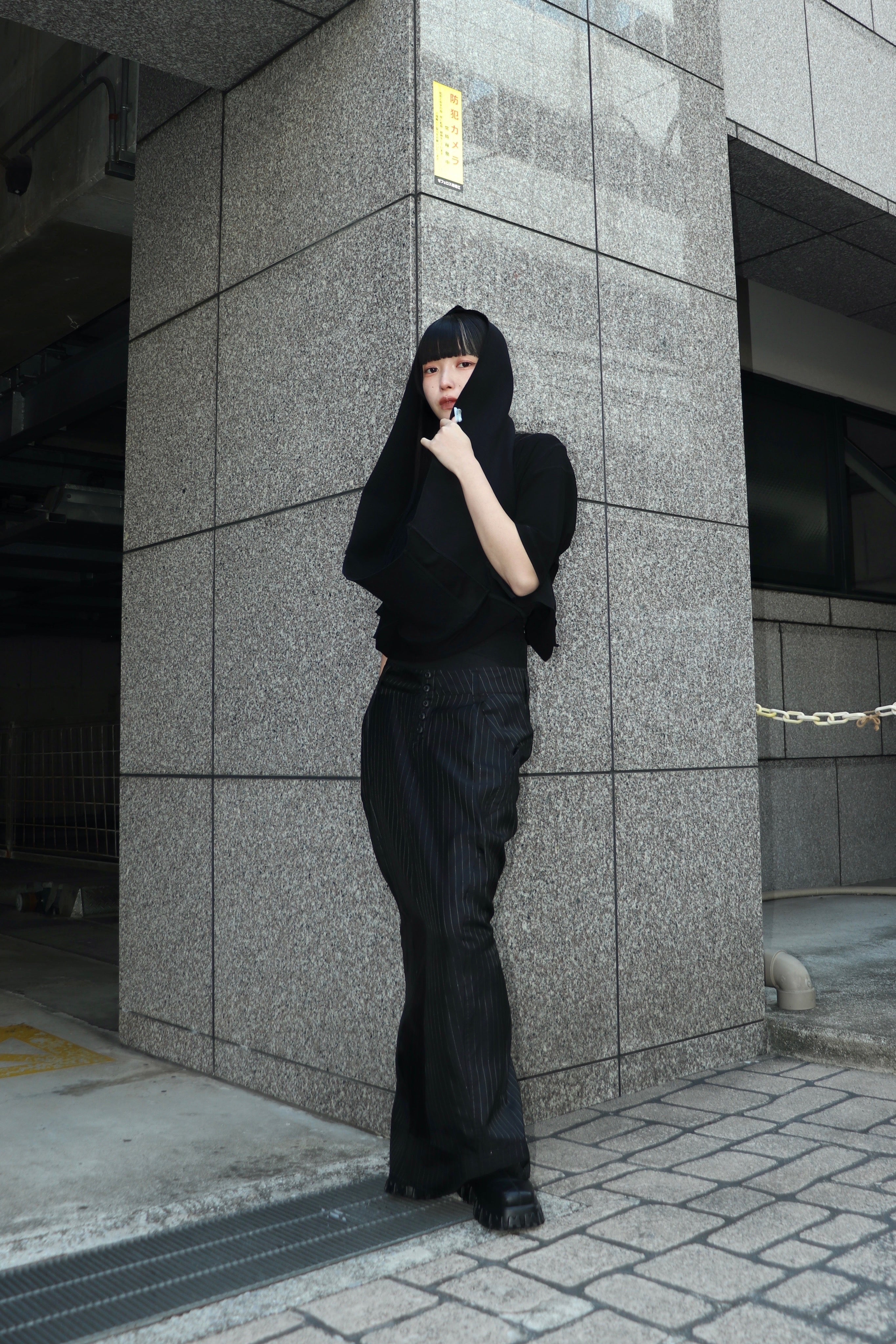 mukcyen(ムッシャン)のdeformed hooded t-shirtの通販｜PALETTE art