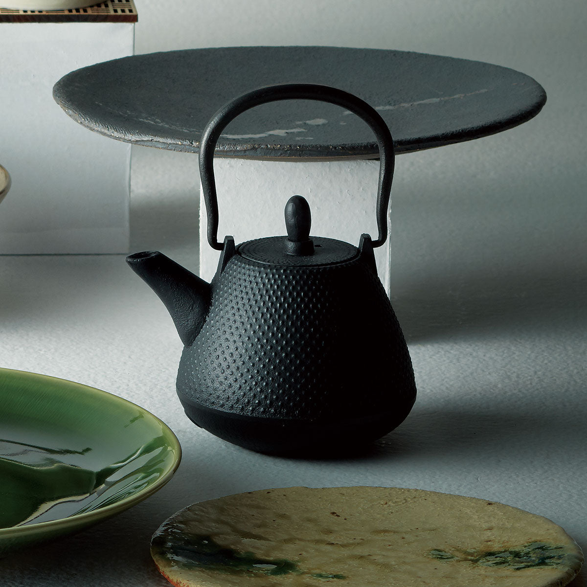 取り寄せ商品】南部鉄びん NANBU TETSUBIN 急須 ドームアラレ 2色