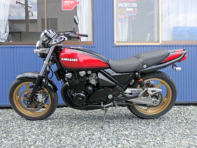 販売車両ご紹介 Kawasaki ゼファーχ 火の玉カラー（黒、赤）RCRT