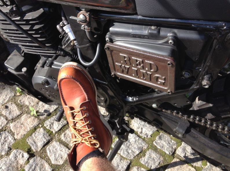 Nuno's Red Wing 875 Moc Toes on Honda Dominator – Red Wing Amsterdam