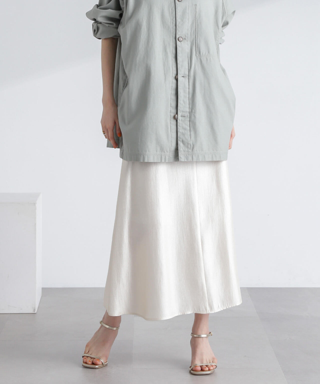 シャイニー サテン ロングスカート