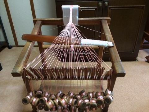 線で表現したデザインが特徴 綾竹台の組紐 | 京都の和装小物 和小物