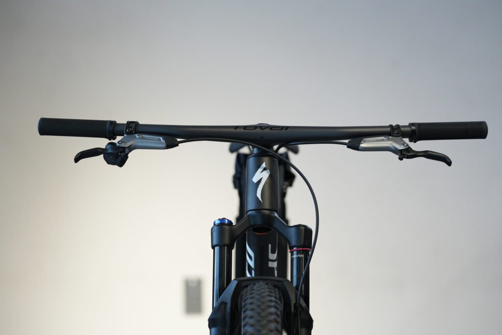 XC用ステム一体型ハンドル！ROVAL CONTROL SL COCKPIT