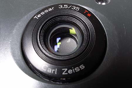 KYOCERA SlimT Carl Zeiss T* Tesser3.5/35