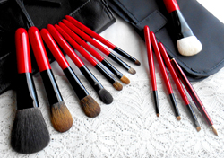 製品紹介 ブラシセット 広島熊野 化粧ブラシ専門メーカー㈲竹田ブラシ