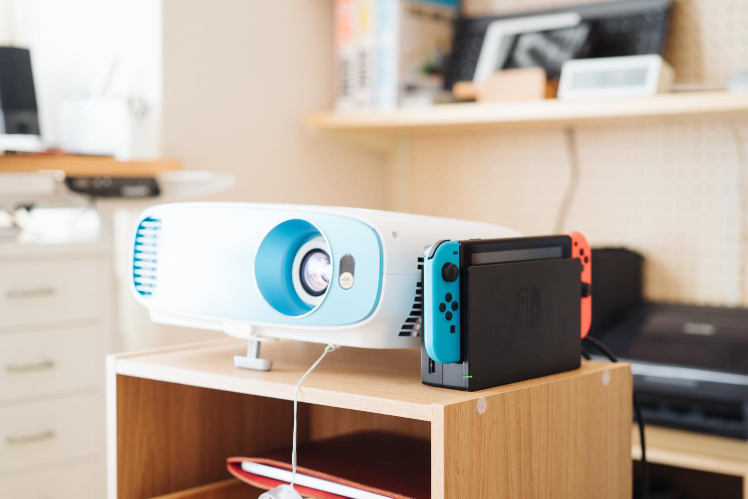 この冬、徹底的にインドアを楽しむ。BenQの4K HDRプロジェクター