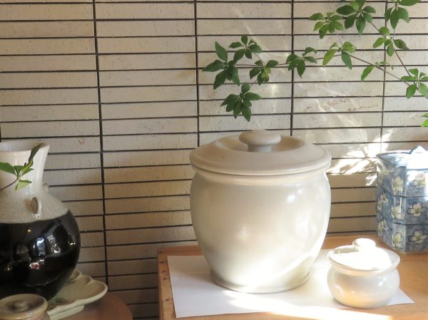 入荷情報】加藤さんのつくる甕 1.5升・2升が入荷しました