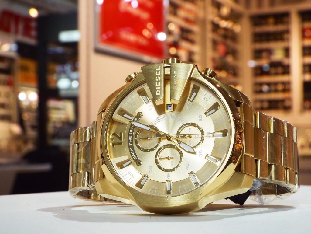 どデカ時計！【DIESEL】| 国内ブランド腕時計・輸入腕時計販売・時計