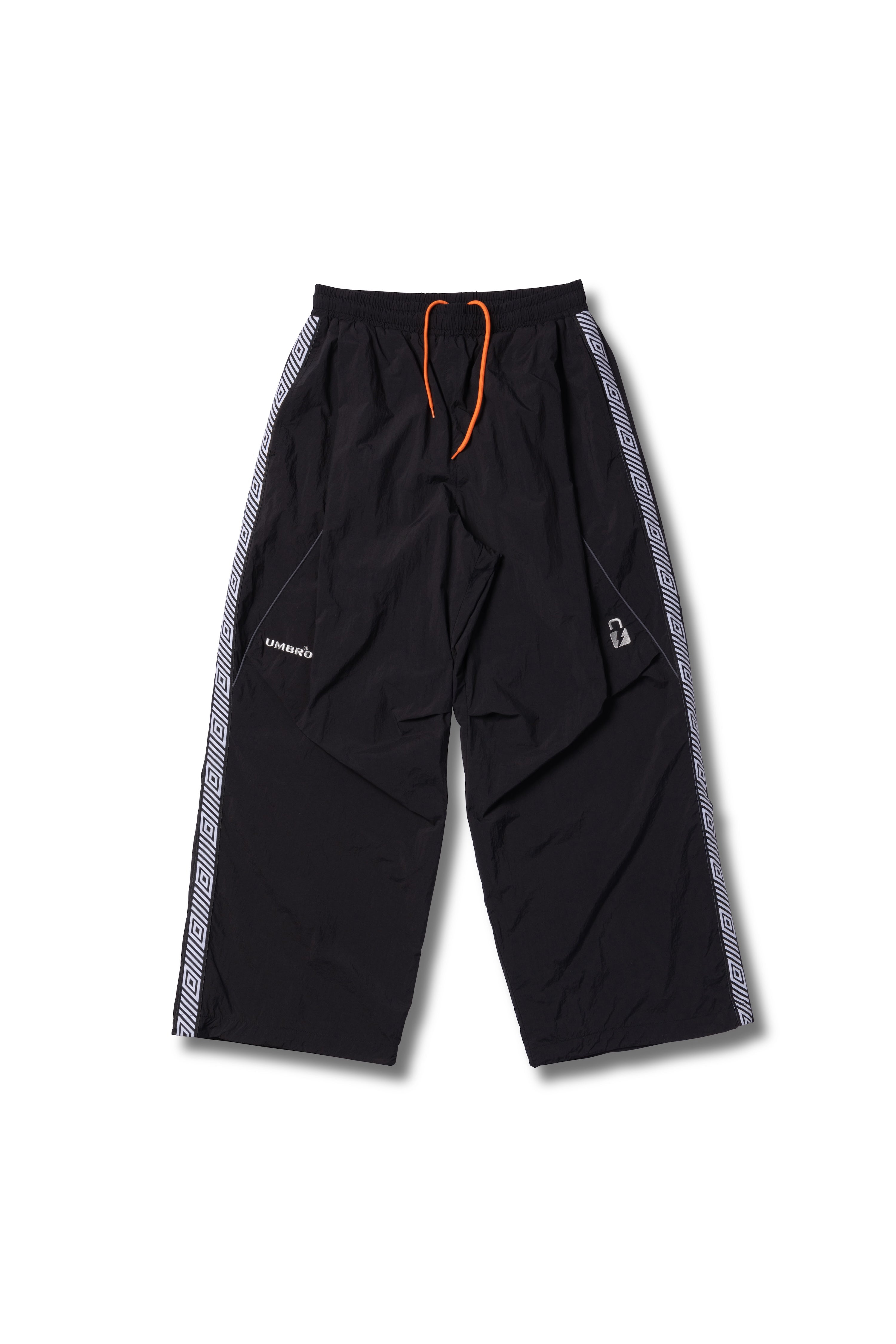 VR x UMBRO NYLON PANTS – VAULTROOM