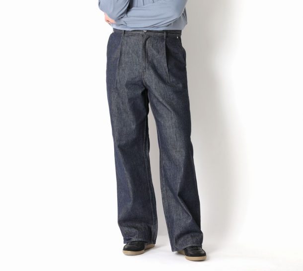 定番デニムのお話。【AURALEE / HARD TWIST DENIM】 - HUMIDiT