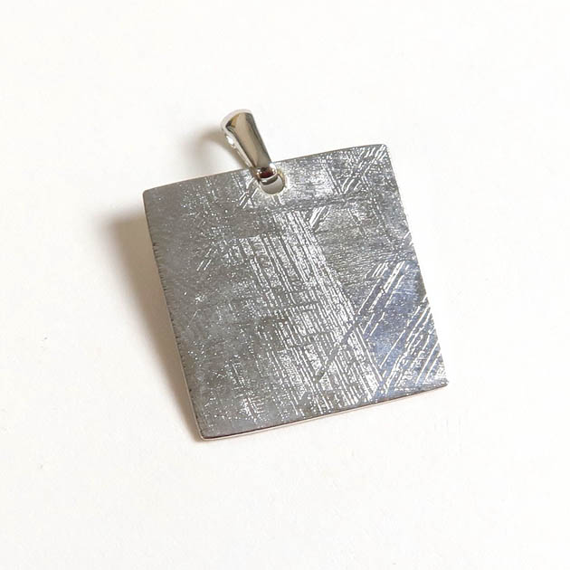 ムオニオナルスタ隕石（ペンダントヘッド）｜化石販売・鉱物販売の東京