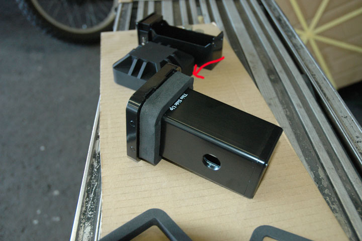 ヒッチメンバーを有効活用 ヒッチの鍵入れ ヒッチセーフ | ダッジ