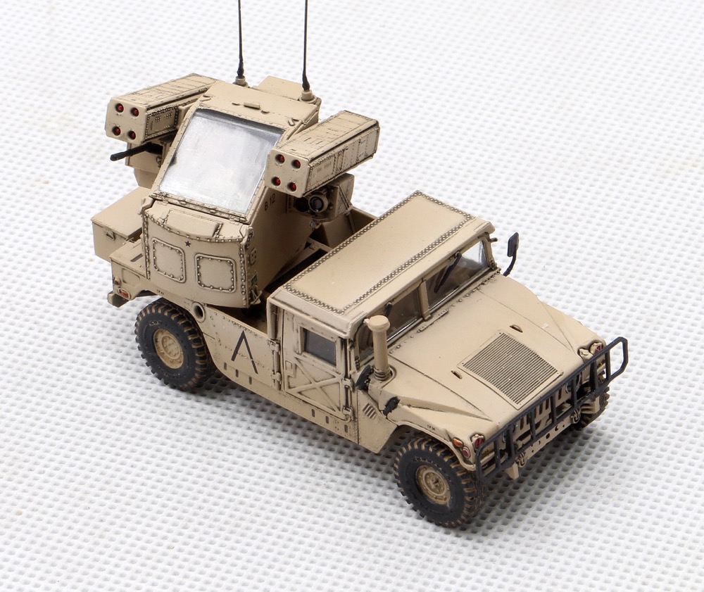 アメリカ軍 M1097 AN/TWQ-1 アベンジャー防空ミサイルシステム搭載