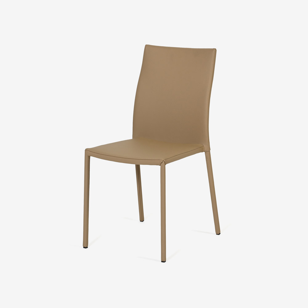 ligne roset（リーン・ロゼ）ダイニングチェア「ロゼスリム」革