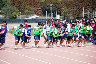 宮崎県立宮崎南高等学校：：ピックアップ［長距離走・駅伝大会］