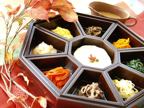 九節板（クジョルパン）｜おもてなしパーティー | 庭ごはん