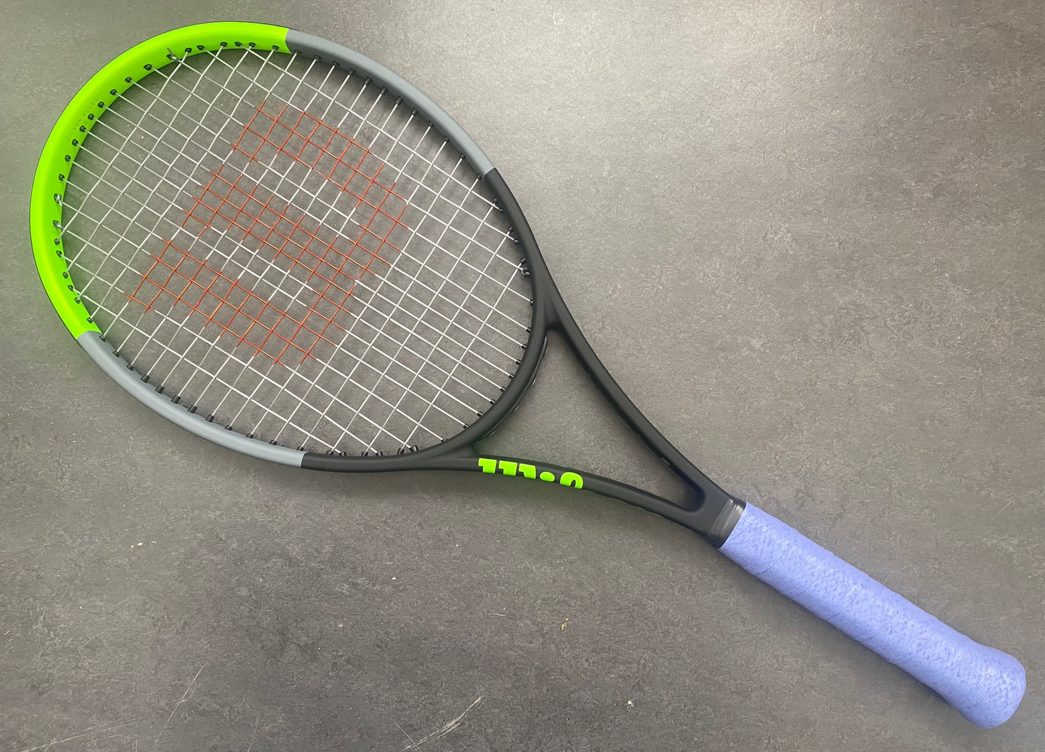 Wilson H22 Blade 98 (16x19) – ProStockTennis