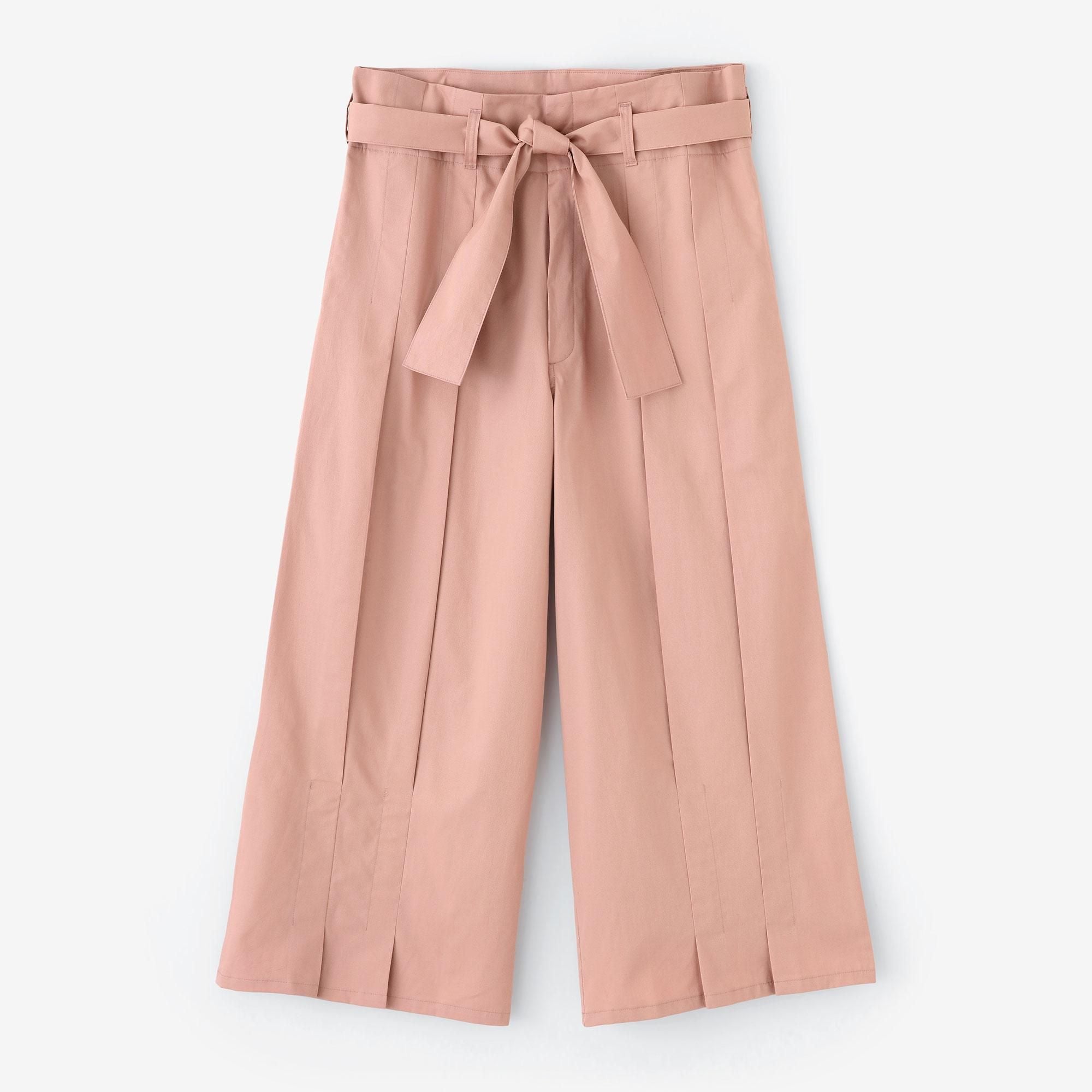 綾織（あやおり） 袴形（はかまなり）／宍色（ししいろ）