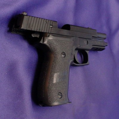 SIG SAUER P226 RAIL(シグザウエル P226 レイル) （東京マルイ）