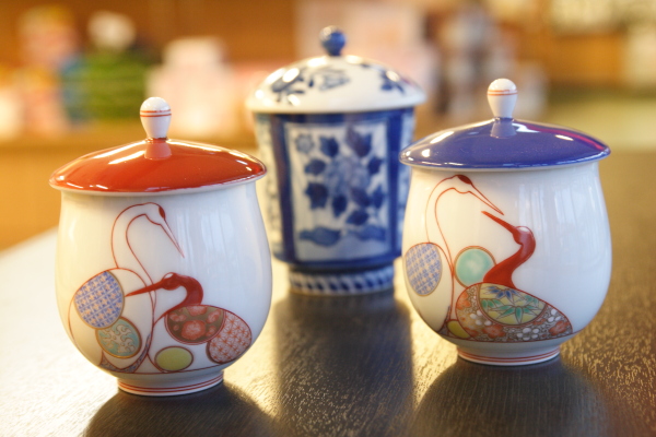 贈り物にもご自宅用にも。世界が認める深川製磁様の美しい茶器。新年は