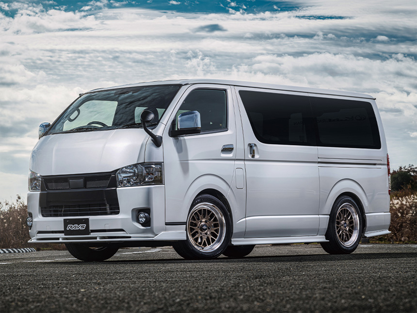 ハイエース HOMURA 2×9L-RA 17インチ＆タイヤセットを販売！カスタム