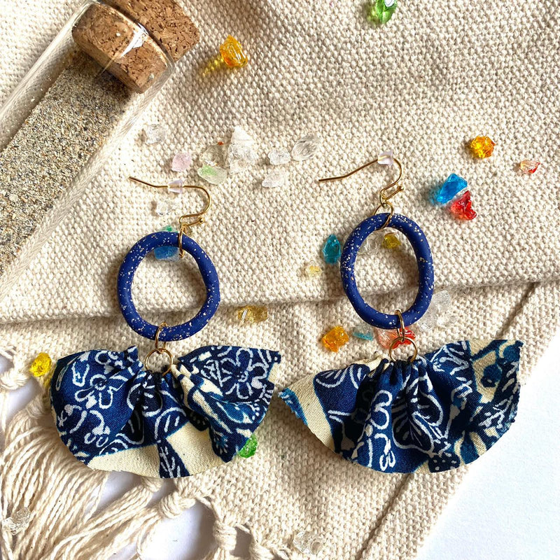 ピアス】うるまの海 ポリマークレイ ピアス 沖縄 紅型ピアス 粘土