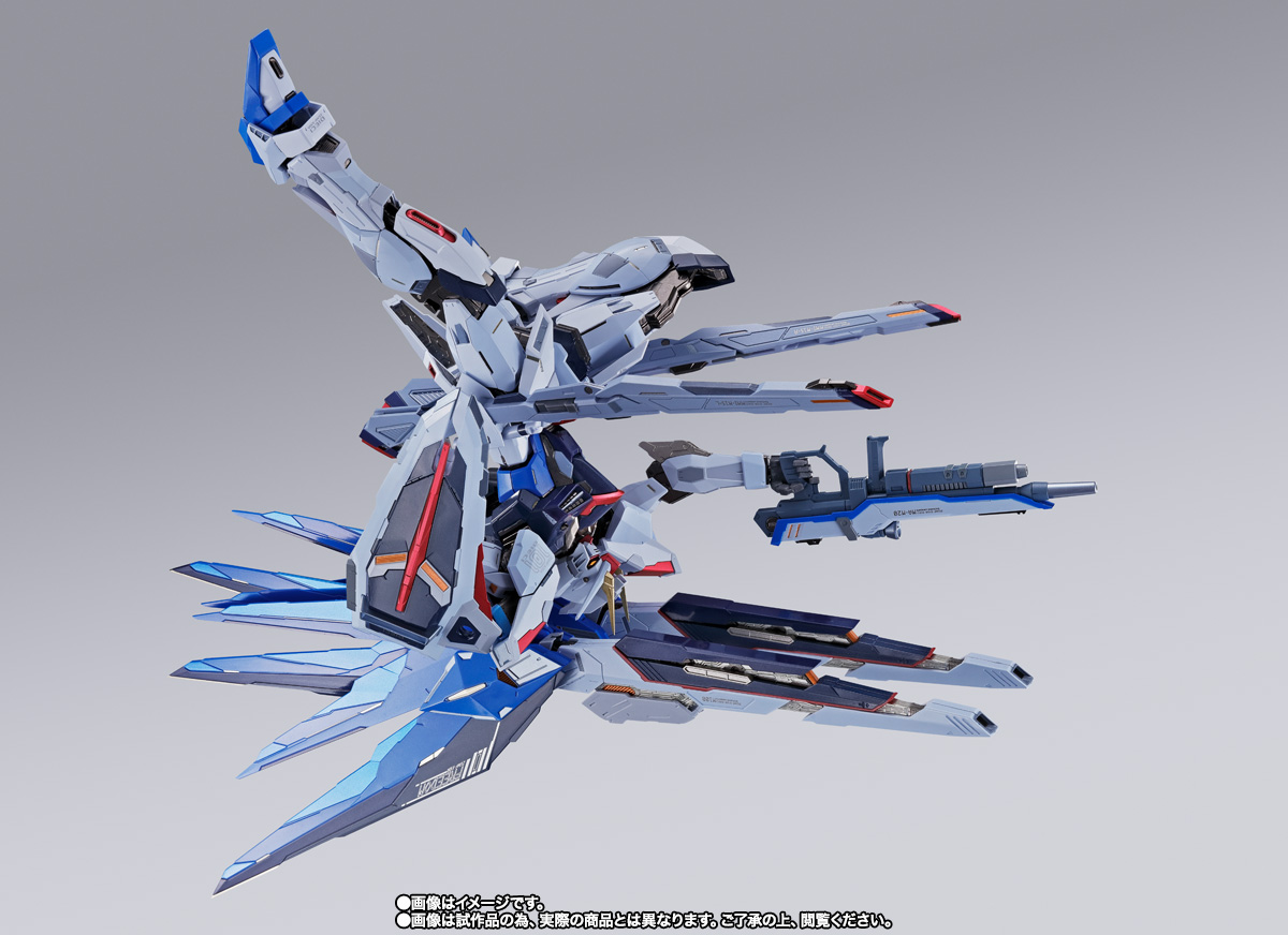 METAL BUILD フリーダムガンダム CONCEPT 2 SNOW SPARKLE Ver. | 魂ウェブ