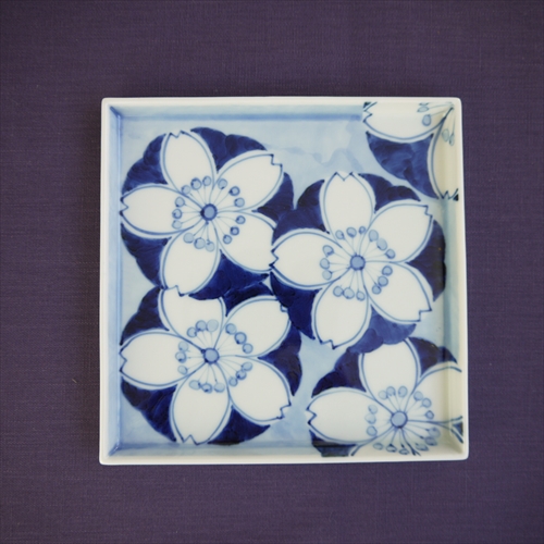 有田焼/伯父山窯/18cm角皿桜紋/18×1.5 - テーブルライフストア