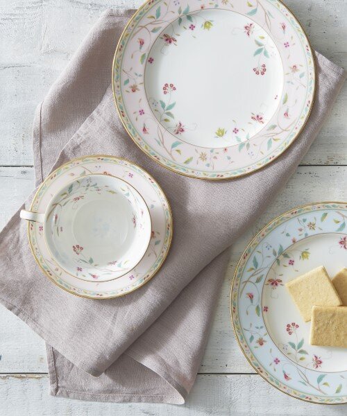 花更紗 21cmプレート(ピンク) | ノリタケ食器公式オンラインショップ