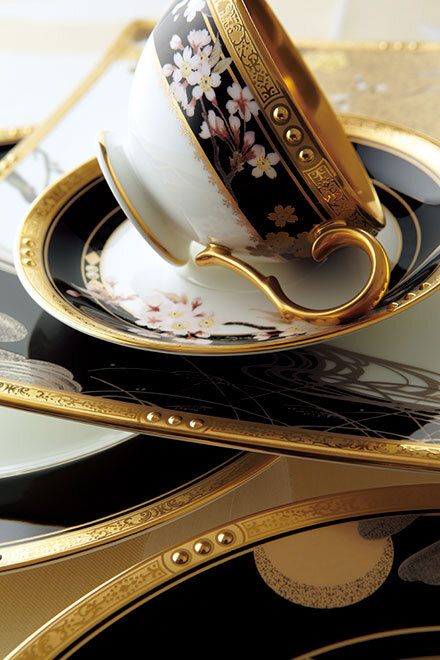 四季彩舞曲 26.5cm角大皿 | ノリタケ食器公式オンラインショップ