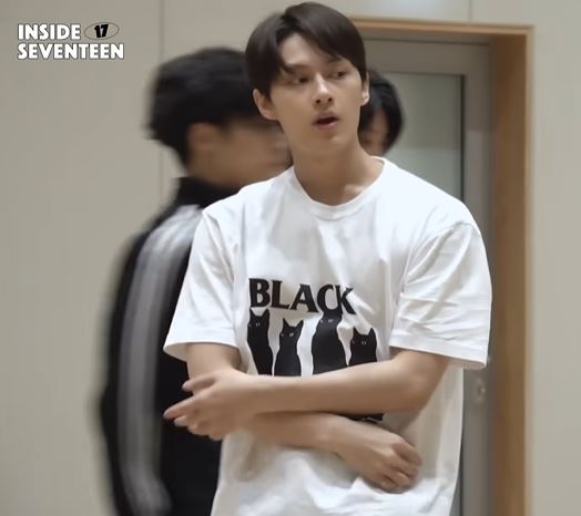 SEVENTEENジュンが練習動画で着用していたTシャツ | TK-TOWN（韓国