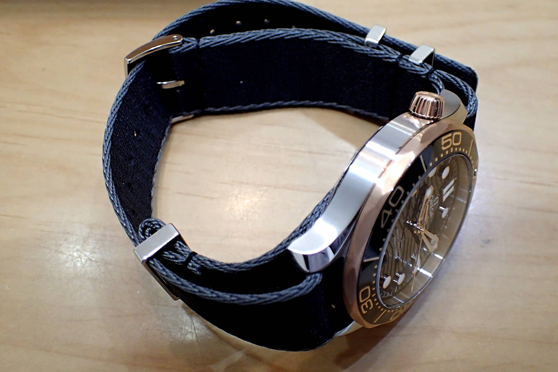 中古品【OMEGA】オメガ シーマスター ダイバー300M マスタークロノ